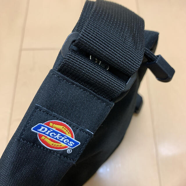 Dickies(ディッキーズ)のディッキーズ　サコッシュ レディースのバッグ(ショルダーバッグ)の商品写真