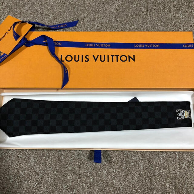 LOUIS VUITTON(ルイヴィトン)の3代目着用　louis vuitton  nigo ネクタイ メンズのファッション小物(ネクタイ)の商品写真