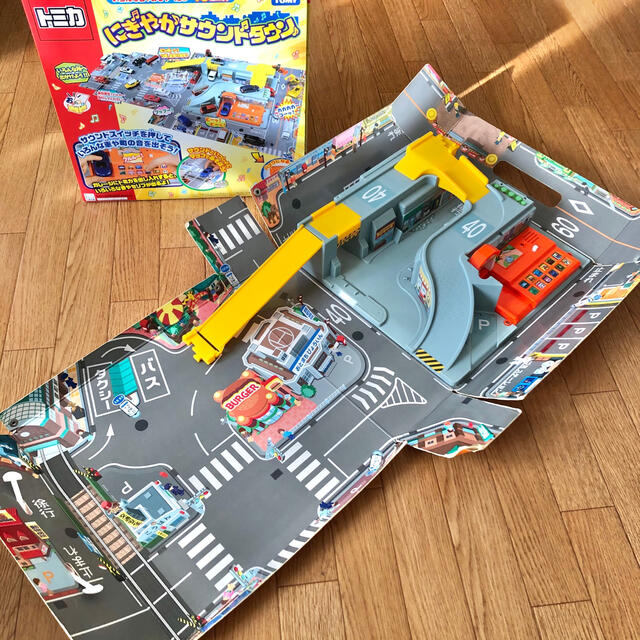 Takara Tomy トミカ にぎやかサウンドタウンの通販 By Xyz S Shop タカラトミーならラクマ Takara Tomy トミカ にぎやかサウンドタウンの通販 By Xyz S Shop タカラトミーならラクマ