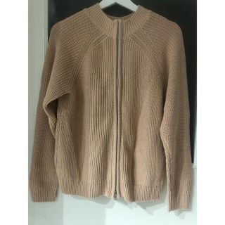 エイチアンドエム(H&M)の【美品】 バックジップニット(ニット/セーター)