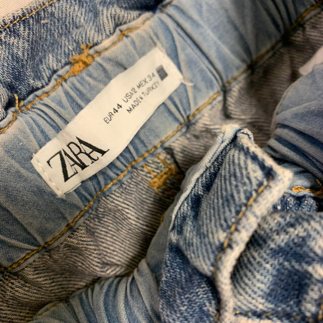 ZARA(ザラ)のZARA 大きいサイズ　デニム レディースのパンツ(デニム/ジーンズ)の商品写真