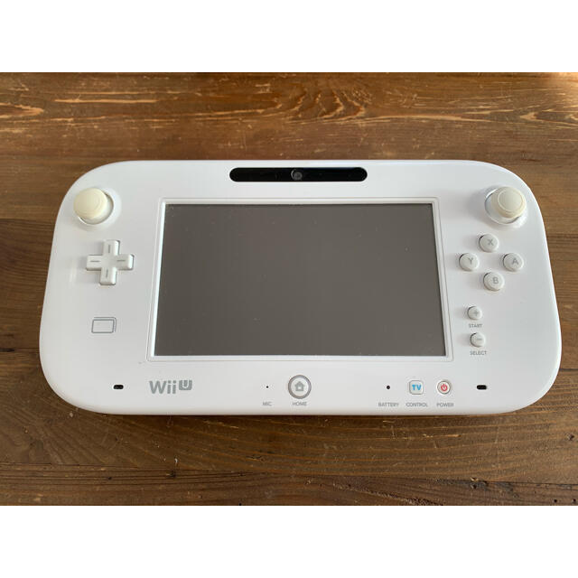 Wii U(ウィーユー)のNintendo Wii U WII U ベーシックセット　8G エンタメ/ホビーのゲームソフト/ゲーム機本体(家庭用ゲーム機本体)の商品写真