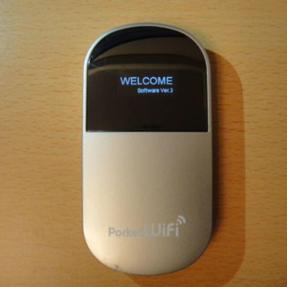 PocketWifi（3Gルータ）　GP01　ホワイト(その他)