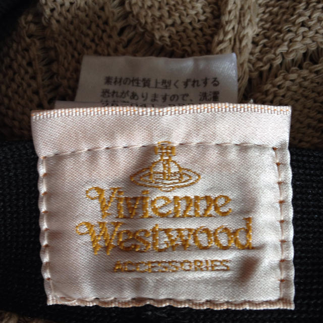 Vivienne Westwood(ヴィヴィアンウエストウッド)のヴィヴィアン☆帽子☆オーブボタン☆美品 レディースの帽子(ニット帽/ビーニー)の商品写真