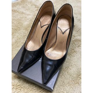 クリスチャンルブタン(Christian Louboutin)のレベッカテイラー　黒エナメルパンプス　22cm(ハイヒール/パンプス)