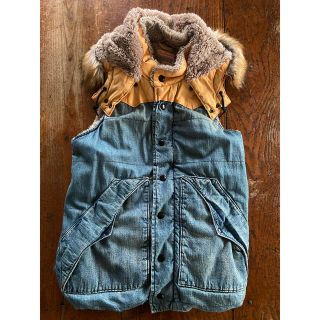 デニムダンガリー(DENIM DUNGAREE)のデニムダンガリー　ダウンベスト(ジャケット/上着)