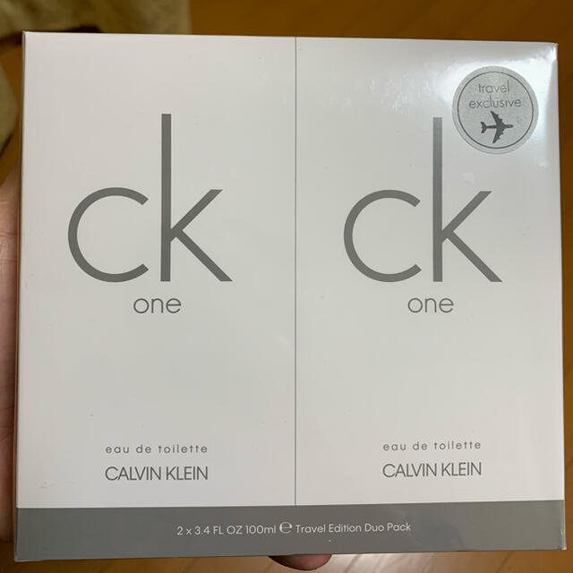 ck Calvin Klein(シーケーカルバンクライン)のカルバン・クライン  ck-one 香水　二本入り コスメ/美容の香水(香水(男性用))の商品写真