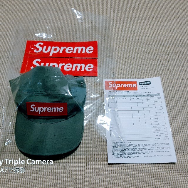 Supreme(シュプリーム)のMkさん限定★Supremeキャップ新品未使用品 メンズの帽子(キャップ)の商品写真