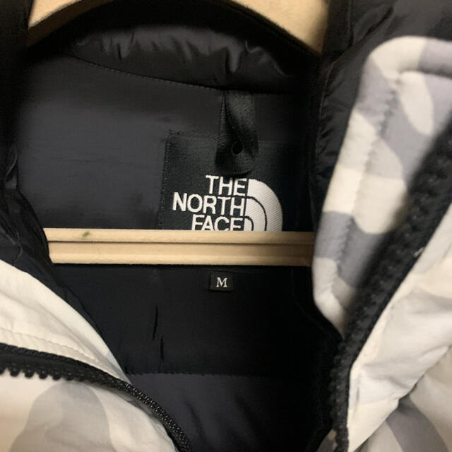 THE NORTH FACE(ザノースフェイス)のノースフェイス　バルトロライト　ホワイトウッドランドカモ　Mサイズ メンズのジャケット/アウター(ダウンジャケット)の商品写真