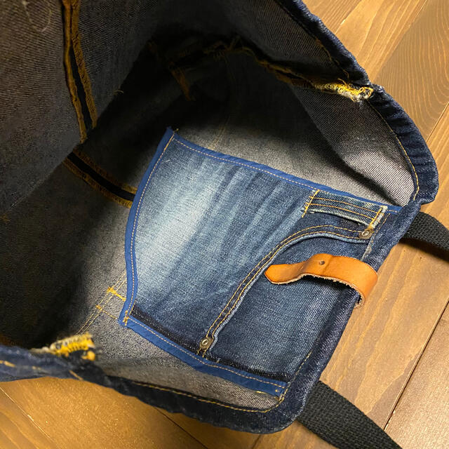 Nudie Jeans(ヌーディジーンズ)のnudie jeans トートバック リメイク デニムトート ハンドメイドのファッション小物(バッグ)の商品写真