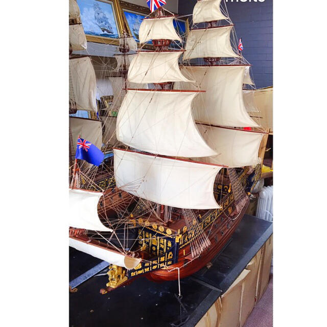 ソブリン　帆船模型　置物　飾り物　インテリア