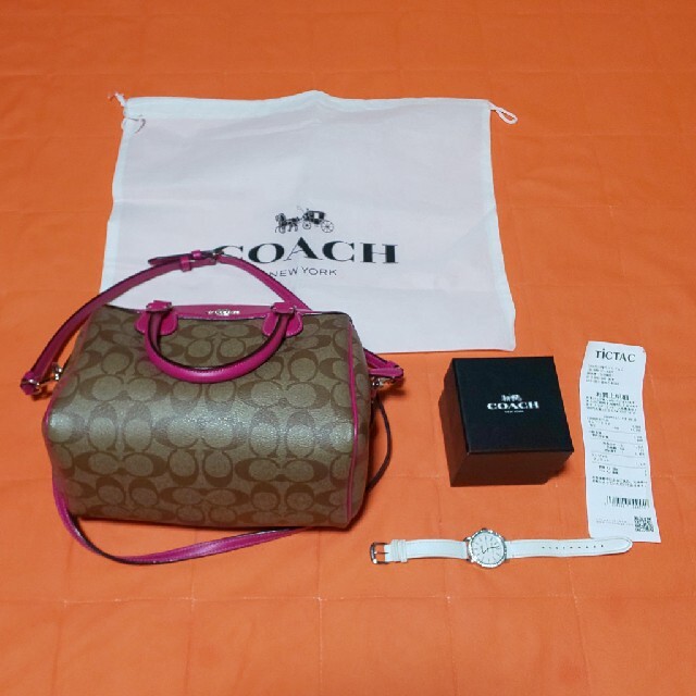 COACH(コーチ)のCOACH ショルダーバッグと腕時計 レディースのバッグ(ショルダーバッグ)の商品写真