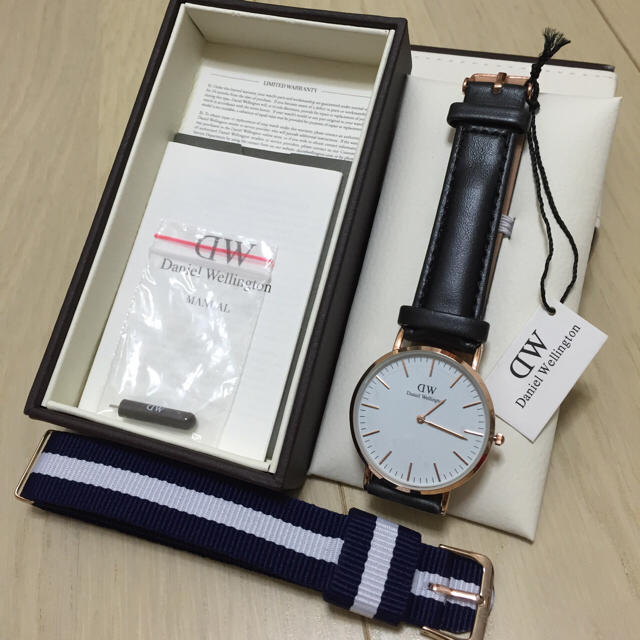 Daniel Wellington(ダニエルウェリントン)の【新品・ベルト付♪】DW 36㎜ レディースのファッション小物(腕時計)の商品写真