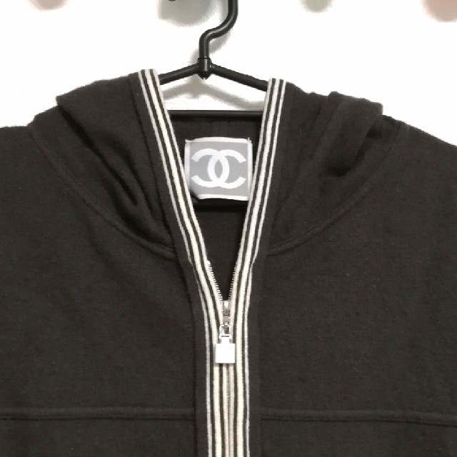 CHANEL(シャネル)の専用　パーカー レディースのトップス(パーカー)の商品写真