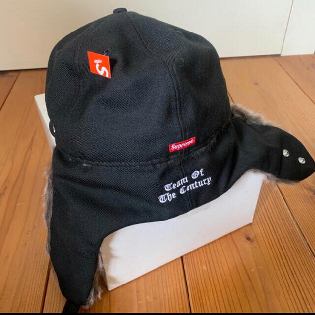 Supreme(シュプリーム)のsupreme 19aw Earflap New Era Box Logo 新品 メンズの帽子(キャップ)の商品写真