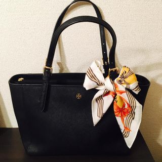 フェンディ(FENDI)の【大人気♡フェンディ】リボン柄スカーフ(バンダナ/スカーフ)