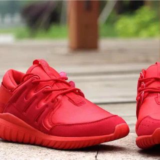 adidas - 赤スニーカーの通販 by LIKE|アディダスならラクマ