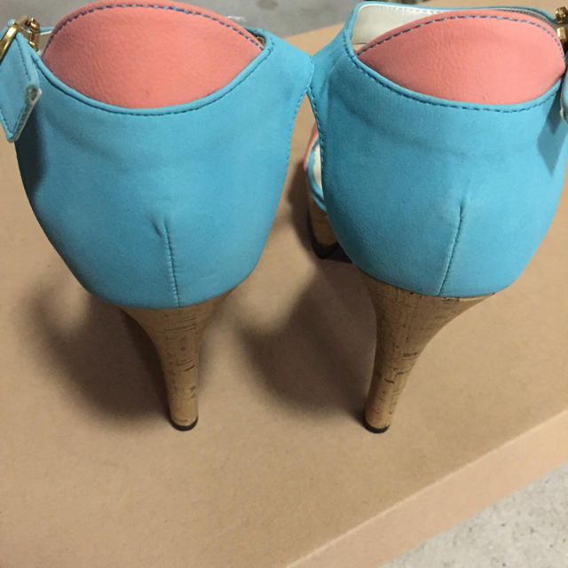 GRL(グレイル)のGRL♡パンプス♡ピンク×ブルー レディースの靴/シューズ(ハイヒール/パンプス)の商品写真