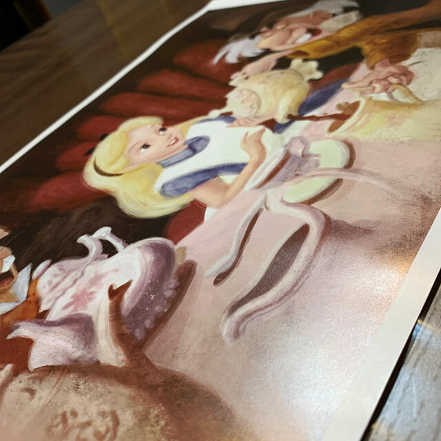 Disney(ディズニー)の非売品 ディズニー 不思議の国のアリスのポスター アートコレクション エンタメ/ホビーの美術品/アンティーク(絵画/タペストリー)の商品写真