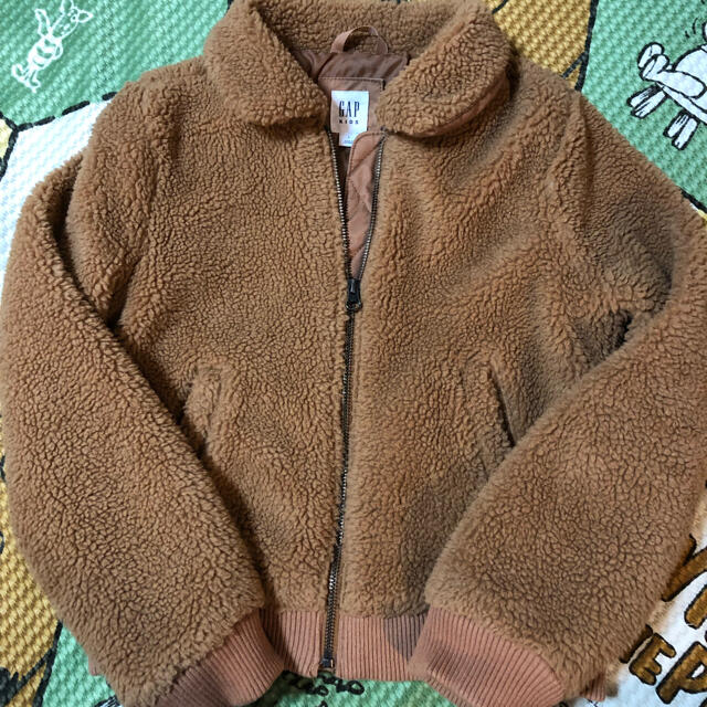 GAP(ギャップ)のGAP ギャップ ボアジャケット 上着 キッズ/ベビー/マタニティのキッズ服男の子用(90cm~)(ジャケット/上着)の商品写真