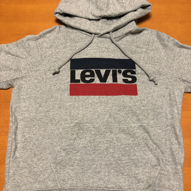 Levi's(リーバイス)のみみ様専用　リーバイス　スウェット　パーカー　フロントビッグポケット　M メンズのトップス(パーカー)の商品写真