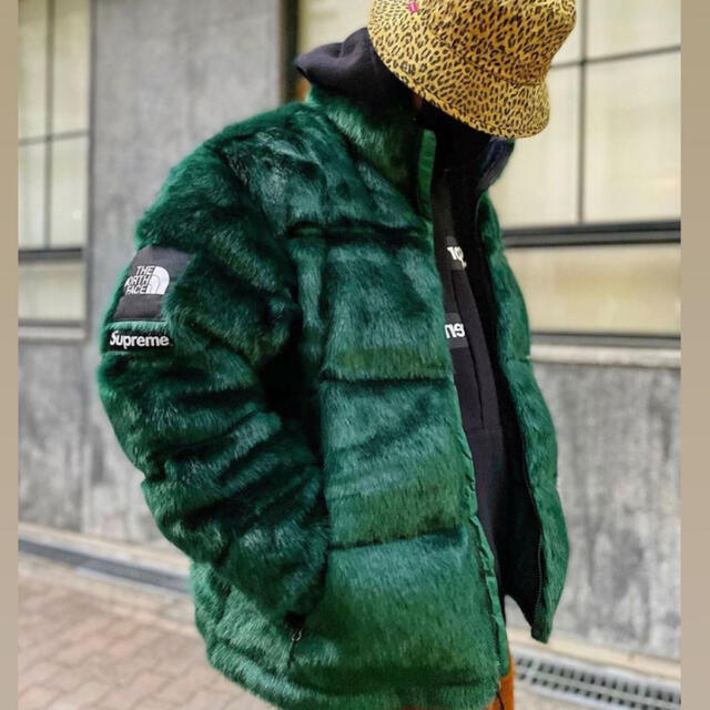 Supreme North Face Faux Nuptse L 本日発送