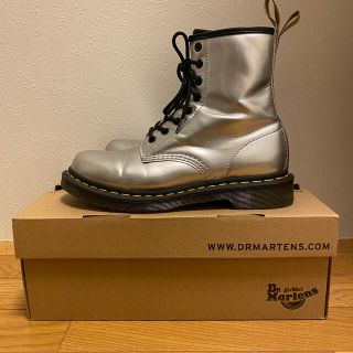 ドクターマーチン(Dr.Martens)のドクターマーチン 8ホール ブーツ　シルバー(ブーツ)