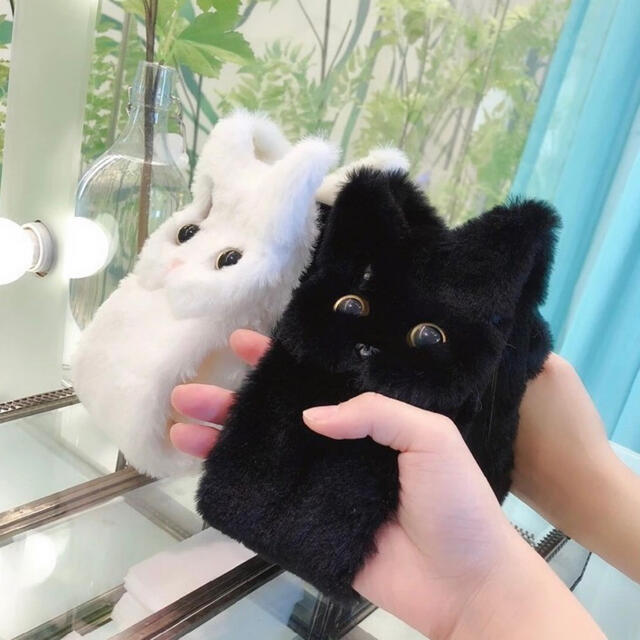 猫 Iphone ケース ふわふわ 黒猫 ぬいぐるみ ケース ブラックの通販 By Mhshop フォロー割50円 ラクマ