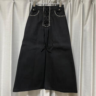 ミュウミュウ(miumiu)のmiumiu Studded Denim Skirt (ロングスカート)