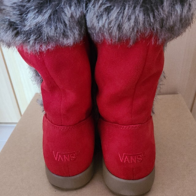 VANS(ヴァンズ)の【未使用】VANS　ブーツ　ムートン　クリスマス レディースの靴/シューズ(ブーツ)の商品写真