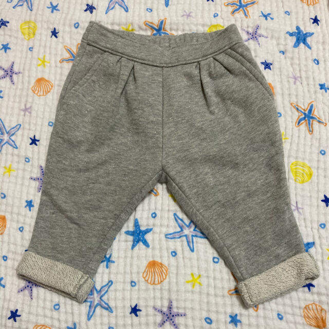 babyGAP(ベビーギャップ)のbabyGap ズボン 70㎝ 6-12months グレー ラメ キッズ/ベビー/マタニティのベビー服(~85cm)(パンツ)の商品写真