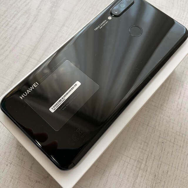 Huawei P30lite ミッドナイトブラックケースおまけ付き スマホ/家電/カメラのスマートフォン/携帯電話(スマートフォン本体)の商品写真