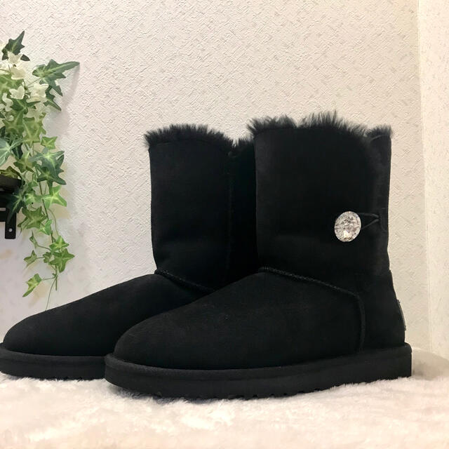 大値下げ【新品未使用】ugg ムートンブーツ スワロフスキー ショートブーツレディース