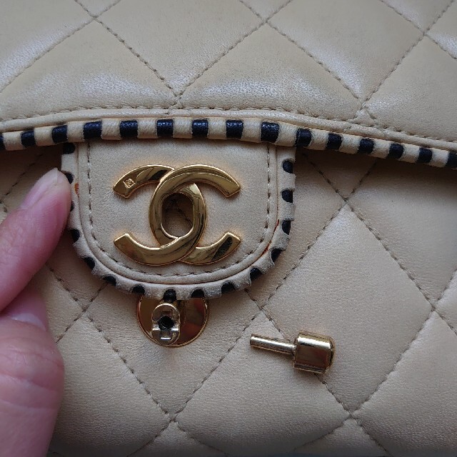 CHANEL チェーンバッグ 2
