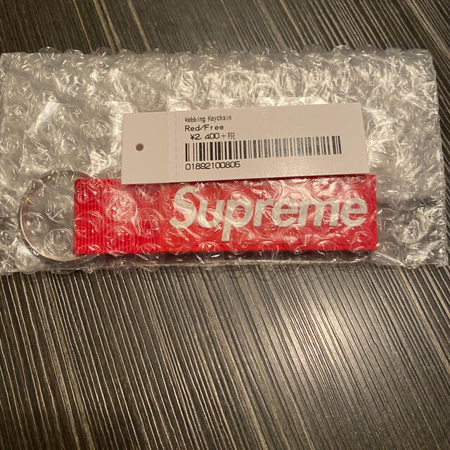 Supreme(シュプリーム)のsupreme キーチェーン　赤 メンズのファッション小物(キーホルダー)の商品写真