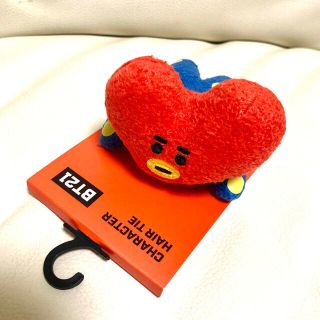 ボウダンショウネンダン(防弾少年団(BTS))のBT21  タタ　TATA   ヘアゴム　新品！(アイドルグッズ)