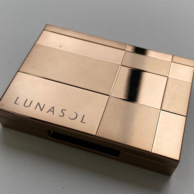 LUNASOL(ルナソル)の新品　LUNASOL ルナソルチークカラーコンパクトS コスメ/美容のベースメイク/化粧品(チーク)の商品写真