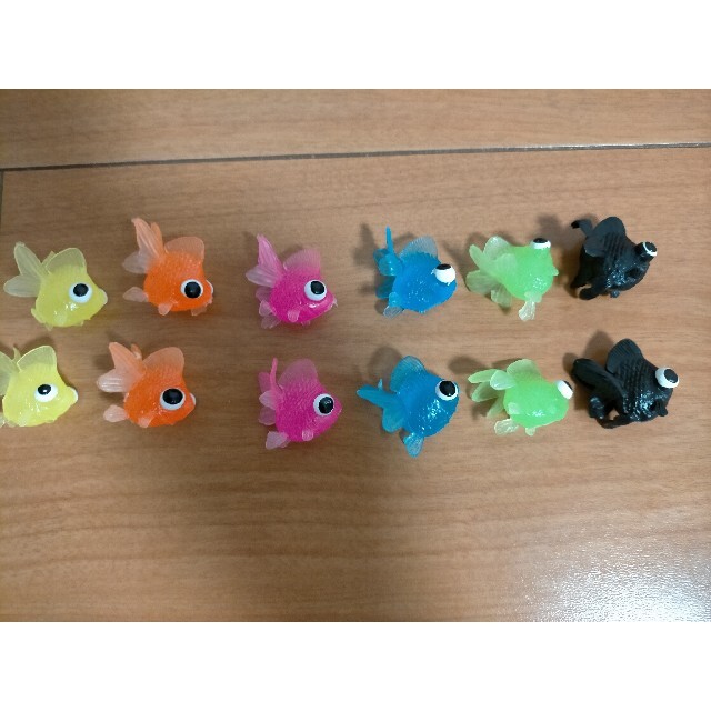 出目金　金魚すくい キッズ/ベビー/マタニティのおもちゃ(お風呂のおもちゃ)の商品写真