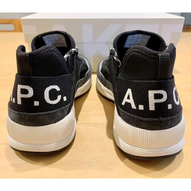 A.P.C(アーペーセー)の⭐︎新品未使用⭐︎A.P.C  Run Around スニーカー 36 レディースの靴/シューズ(スニーカー)の商品写真