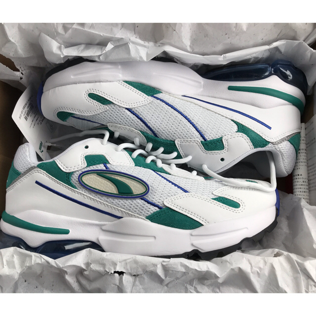 PUMA(プーマ)のPUMA CELL ウルトラ メンズの靴/シューズ(スニーカー)の商品写真