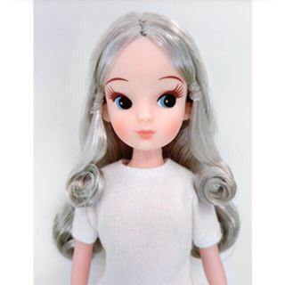 【新品未開封】復刻版初代リカちゃん　シルバーカールヘア(その他)