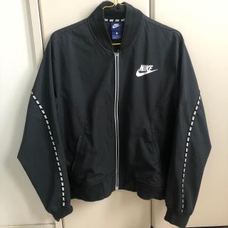 ナイキ(NIKE)のNIKE  ナイロンジャケット(ブルゾン)