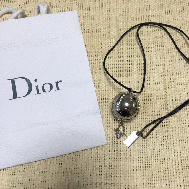 Dior ロングネックレス