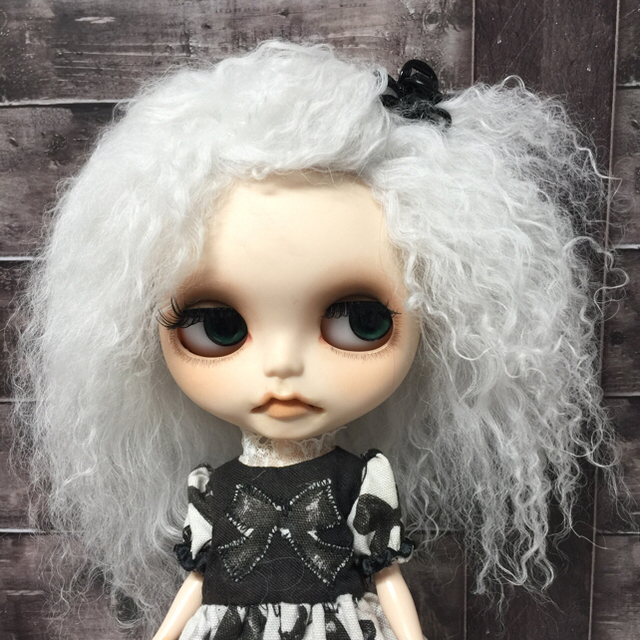 blythe_ホワイト_w-047チベットラムフルスキンウィッグ