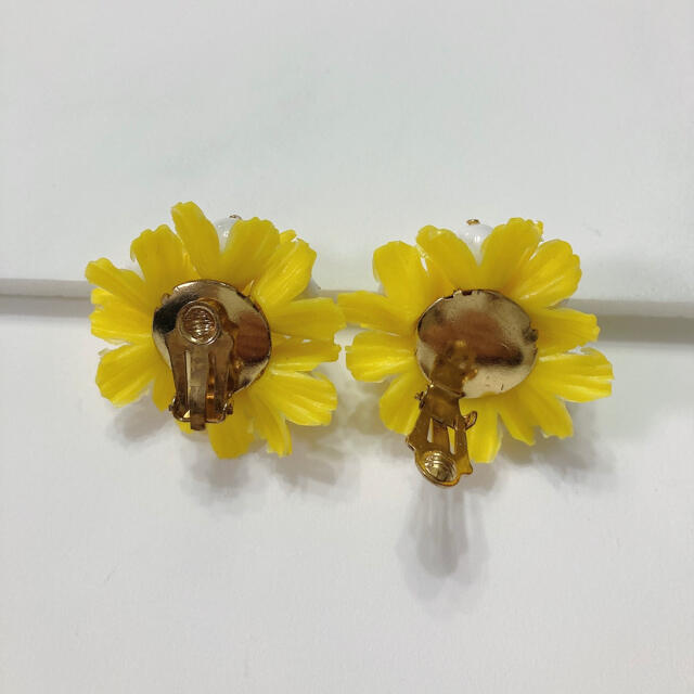 6.Bouquet of flower beads Earring 1