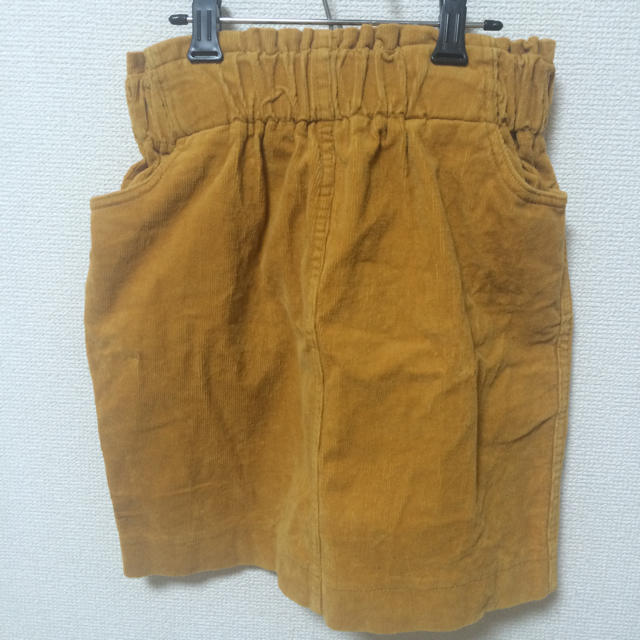 Kastane(カスタネ)のからし色タイトスカート レディースのスカート(ひざ丈スカート)の商品写真