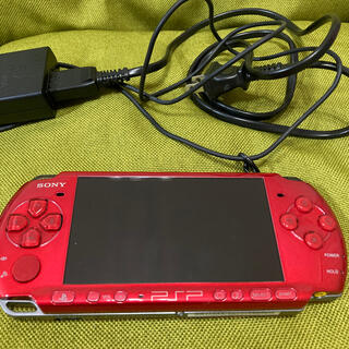 プレイステーションポータブル(PlayStation Portable)のPSP3000 ラディアントレッド　美品【送料無料】(携帯用ゲーム機本体)