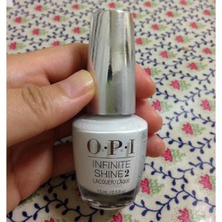 オーピーアイ(OPI)の値下げ！O･P･Iネイルラッカー白(マニキュア)