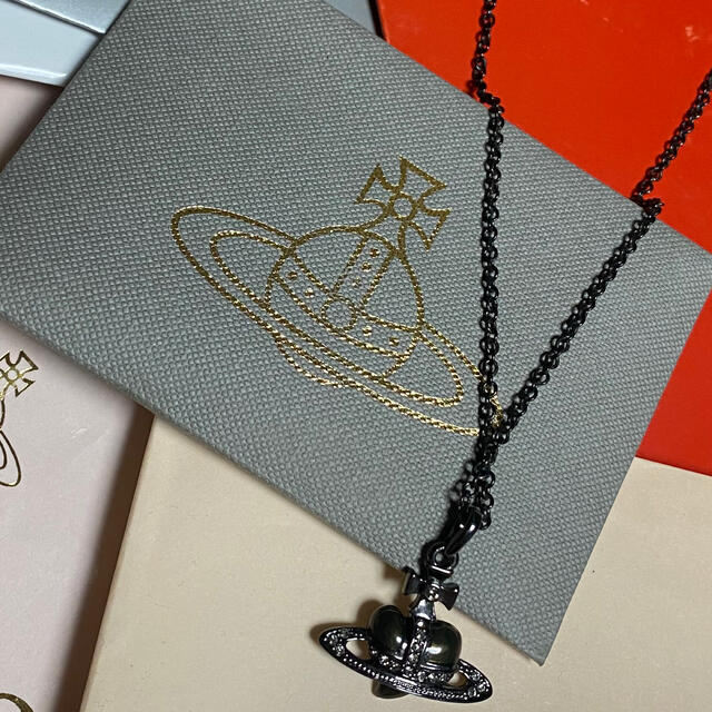 Vivienne Westwood - イギリス購入 ネックレス ハート オーブ 黒 Vivienne Westwood - イギリス購入 ネックレス ハート オーブ 黒