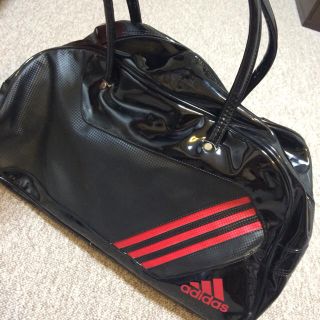 アディダス(adidas)のadidas エナメルスポーツバッグ(ボストンバッグ)